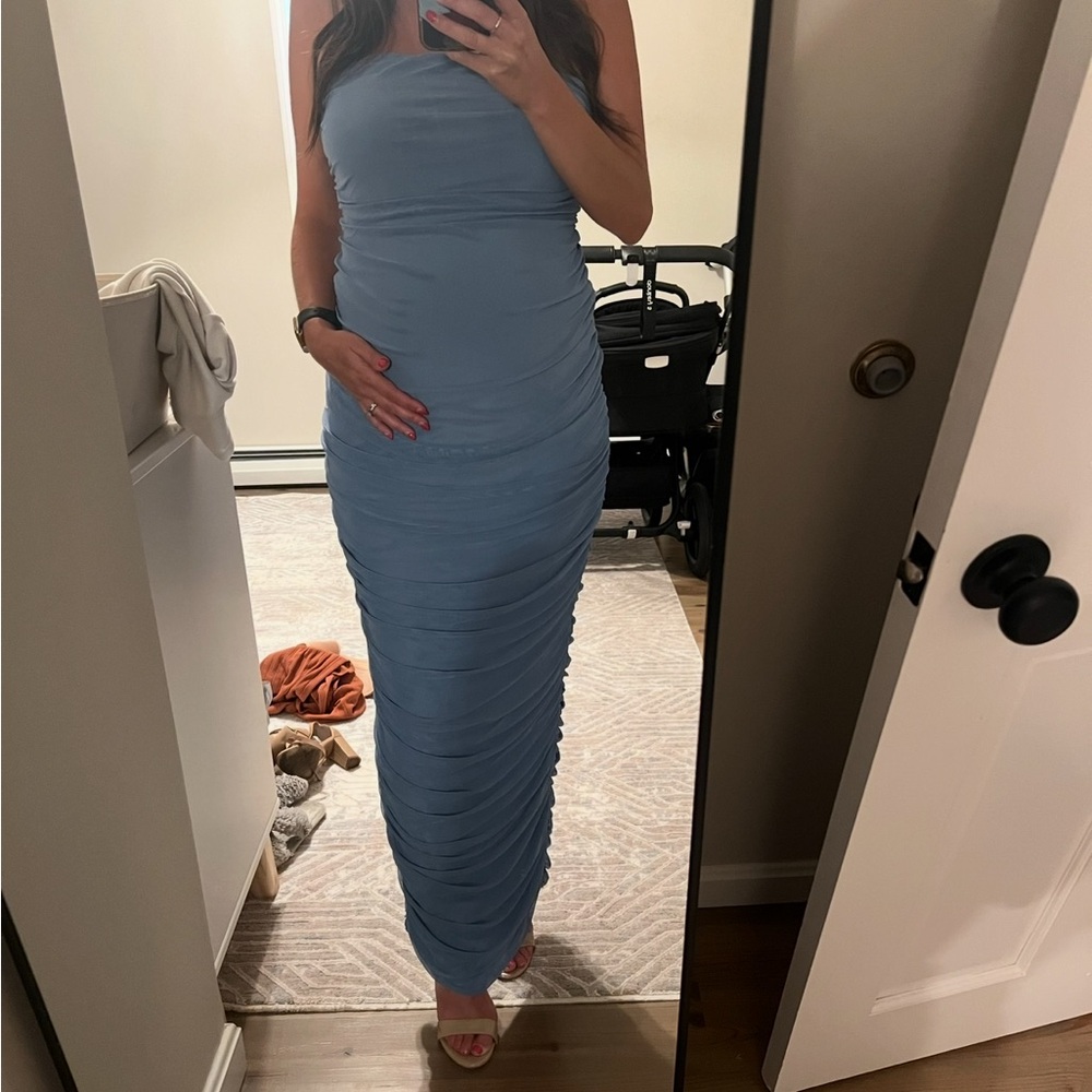 Elegant Blue Strapless Maxi Dress